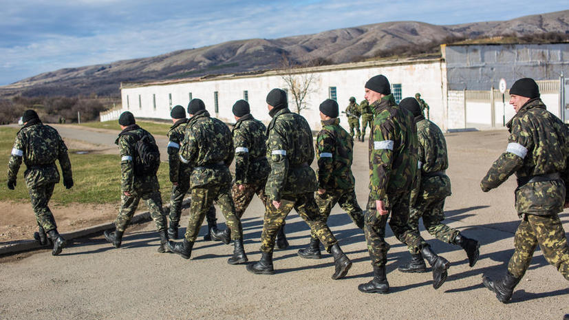 Украинским военным в Крыму разрешили применять оружие