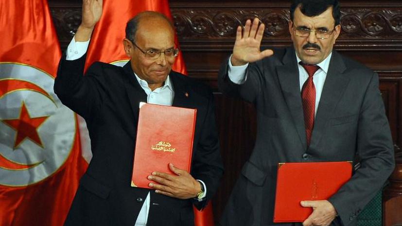 Тунис принял новую демократическую конституцию