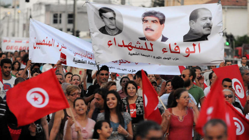 В Тунисе проходят массовые антиправительственные протесты