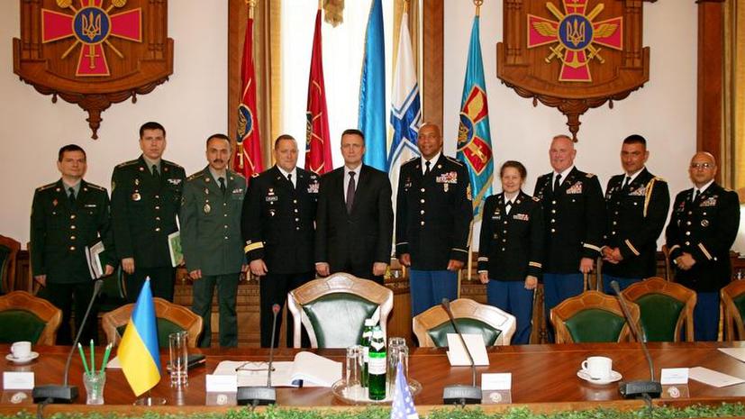 Замминистра обороны Украины поделился проблемами с генералом национальной гвардии Калифорнии