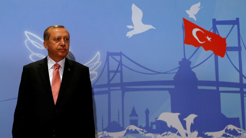Теперь официально: суд Гамбурга допустил слова сатирика о «трусливом дураке Эрдогане»