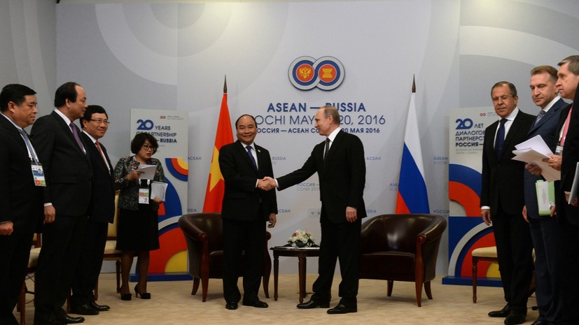 Владимир Путин в Сочи встретился с лидерами стран АСЕАН