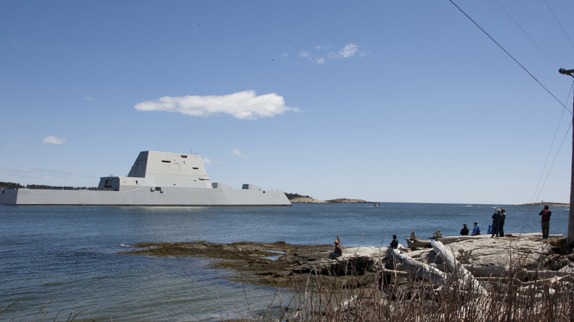 Недешёвый, невидимый и ненужный: ВМС США получили первый Zumwalt