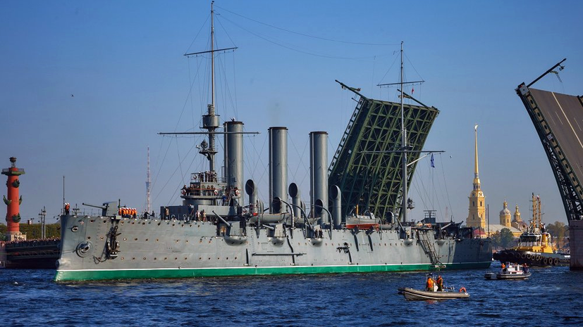 Крейсер «Аврора» в июле вернётся к Петроградской набережной