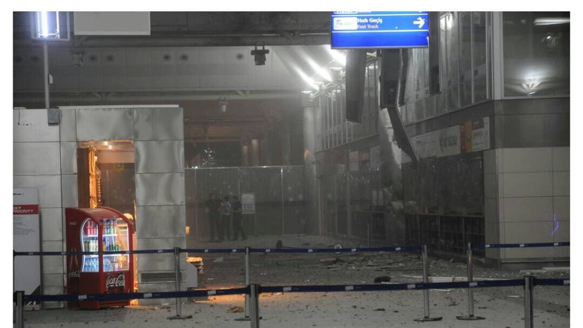 Жертвами взрывов в Стамбуле стали 28 человек