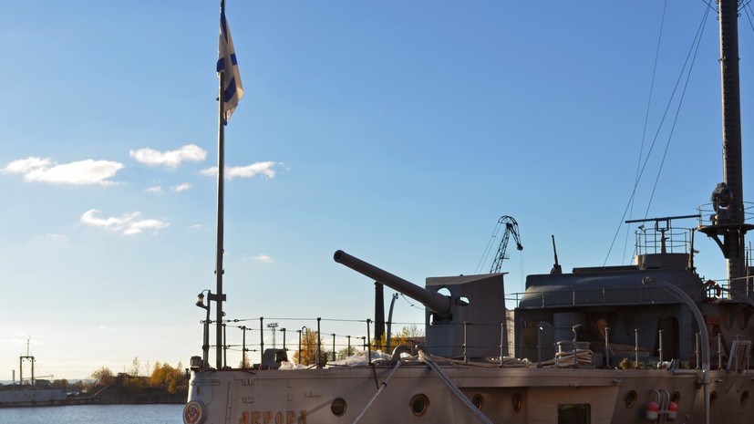 Легендарный крейсер «Аврора» вернётся к Петроградской набережной после ремонта