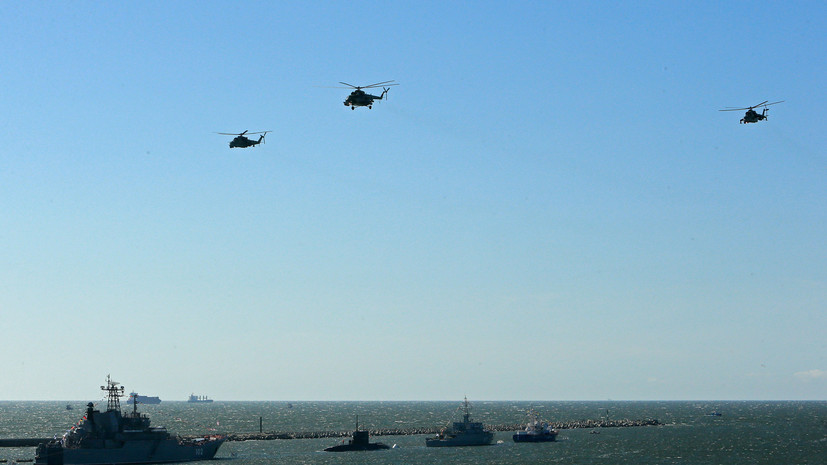Главком ВМФ поздравил лётчиков флота со 100-летием морской авиации РФ