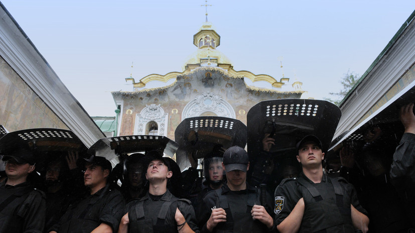 МВД Украины заблокировало крестный ход УПЦ МП в Киеве