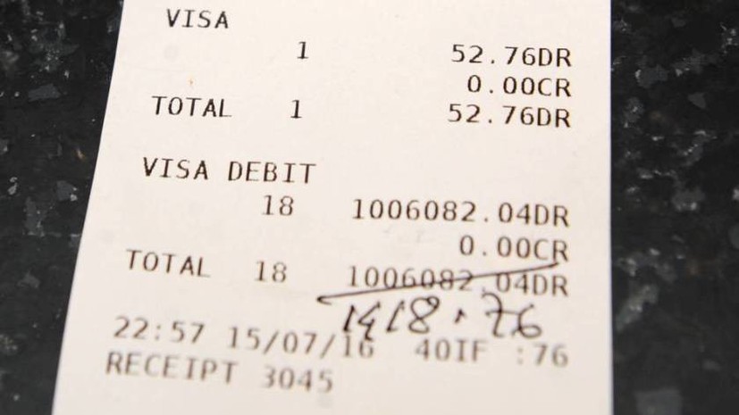В Великобритании посетитель ресторана случайно заплатил за ужин £1 млн 