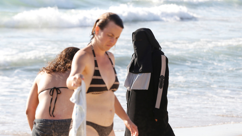 Страсти по буркини: почему в Европе запрещают мусульманский купальник