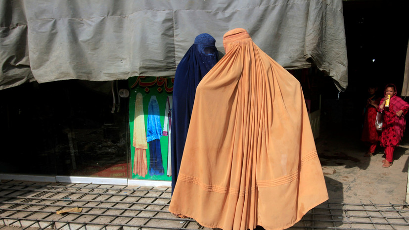 Власти ФРГ готовят частичный запрет закрытой мусульманской одежды
