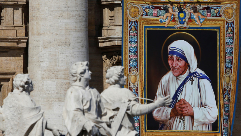 «Если я стану святой, буду то и дело сбегать с небес»: мать Терезу канонизировали