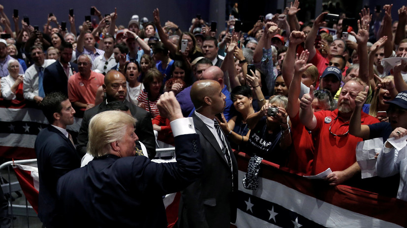 CNN: Трампу не очаровать Путина одними похвалами