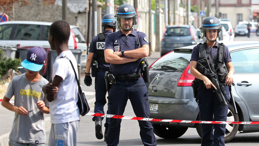 Свобода, равенство, терроризм: власти Франции насчитали в стране 15 тыс. радикалов