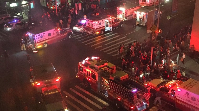 На Манхэттене произошёл мощный взрыв, десятки человек пострадали