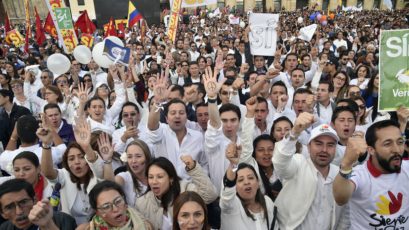 Колумбийцы не поддержали мирное соглашение между правительством и повстанцами
