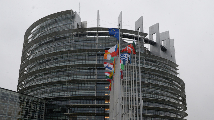 В ЕС проведут политзанятия: Европарламент вновь озабочен борьбой с RT