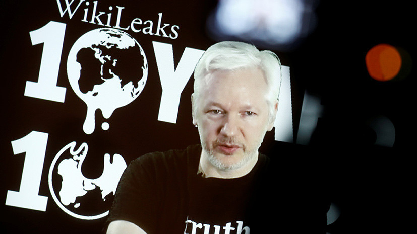 Ассанж офлайн: главреда WikiLeaks отключили от интернета