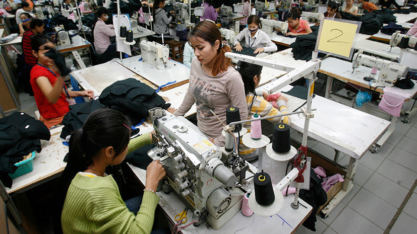 Жертвы моды: фильм RTД о бесправном положении работниц швейных фабрик в Камбодже 