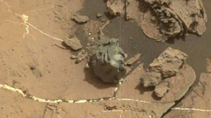 Железный век на Марсе: Curiosity обнаружил на планете металлический метеорит