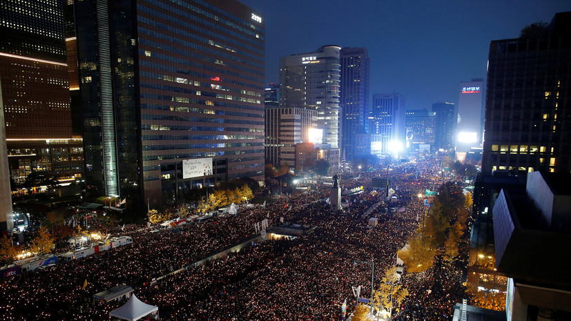 В Сеуле прошёл многотысячный митинг за отставку президента Южной Кореи