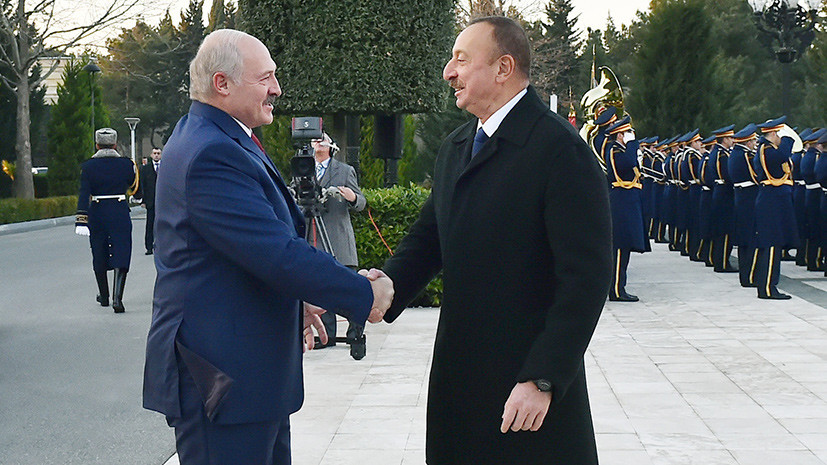 Сроки поджимают: Лукашенко съездил в Баку за нефтью и позаимствовал продление полномочий