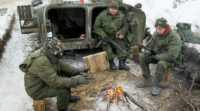 Военнослужащие ЛНР на своей позиции, 19 декабря 2016 года.