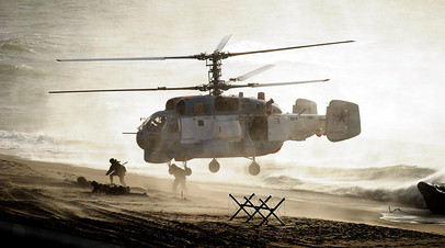 Вертолет во время российско-белорусских учений 
