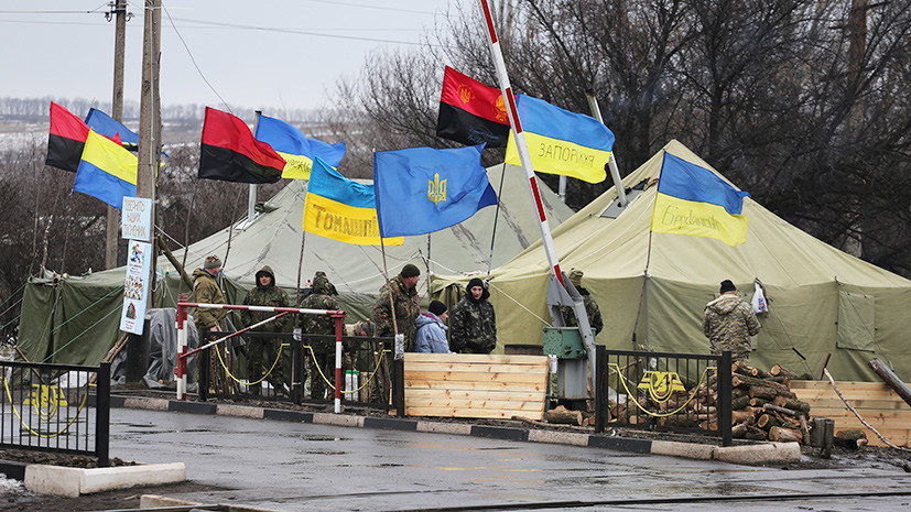 Украинские радикалы усилили торговую блокаду ДНР и ЛНР