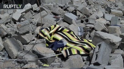 В Мосуле после авиаудара коалиции под завалами домов остаются мирные жители