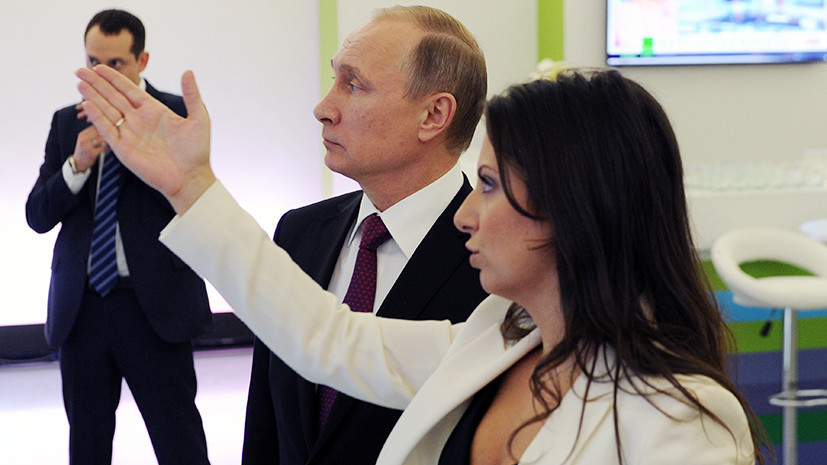 В сенате США показали «рассекреченную» фотографию Путина и Симоньян