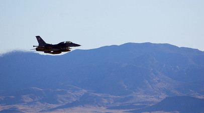 Фото с испытаний бомбы B61-12 на истребителе F-16C