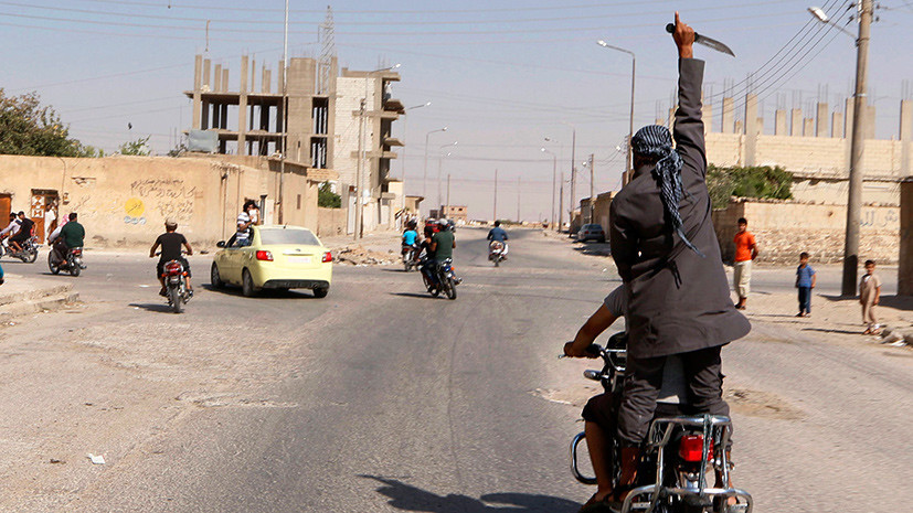 Блокада с чёрным ходом: как террористы покидают «окружённую» Ракку 