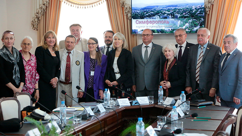 Президент Центра гражданских инициатив США встретилась с властями Симферополя