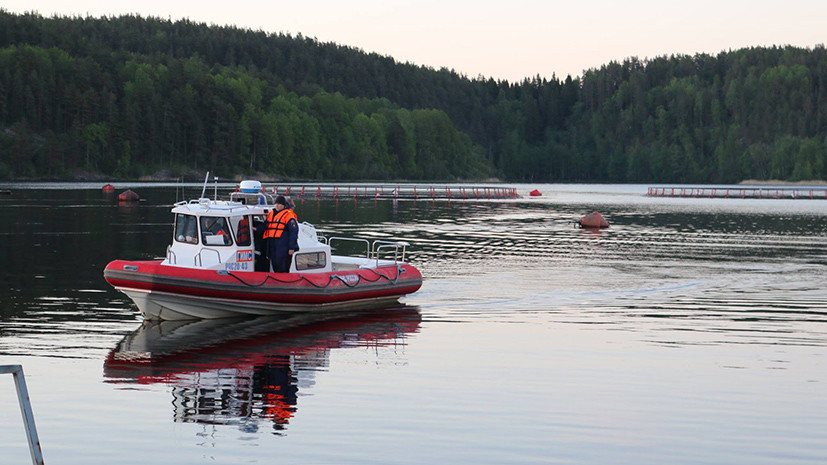 Трагедия на Ладоге: лодка с пятью подростками перевернулась на озере в Карелии
