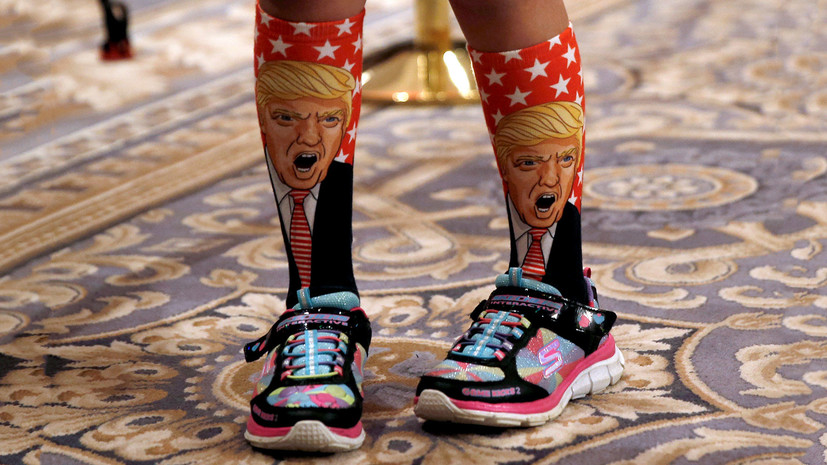 Купальники, носки, мексиканское пиво: как предприниматели зарабатывают на образе Трампа