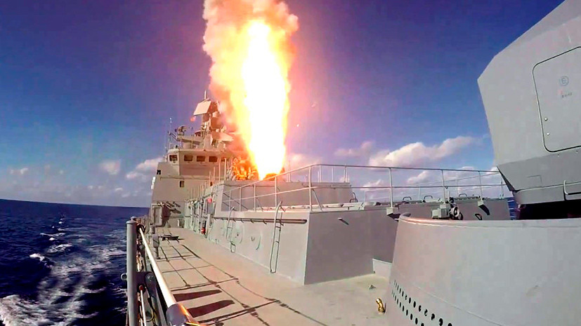 Корабли ВМФ России нанесли удар крылатыми ракетами «Калибр» по объектам ИГ в Сирии