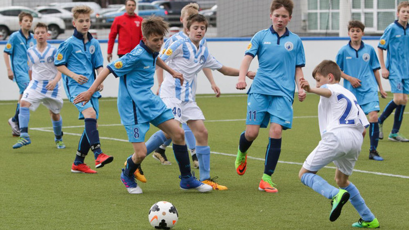 Футбол против боулинга: названы самые популярные виды спорта у российских детей 