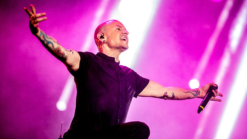 «Спасибо за мой первый рок»: фанаты, музыканты и критики вспоминают солиста Linkin Park
