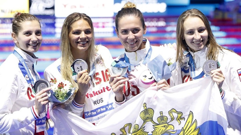 Медальные эстафеты и полный комплект Ефимовой: россияне завоевали три награды в последний день ЧМ по водным видам спорта