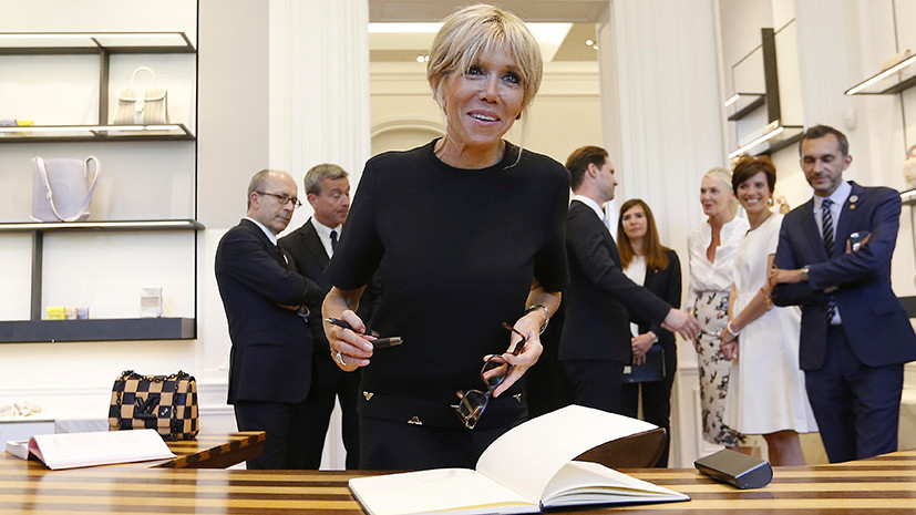 Жена Макрона получила неоплачиваемую должность в представительстве Франции