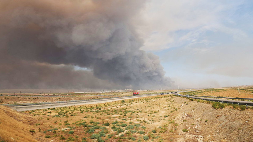 В Азербайджане из-за пожара на складе полностью перекрыта дорога из Баку в Россию