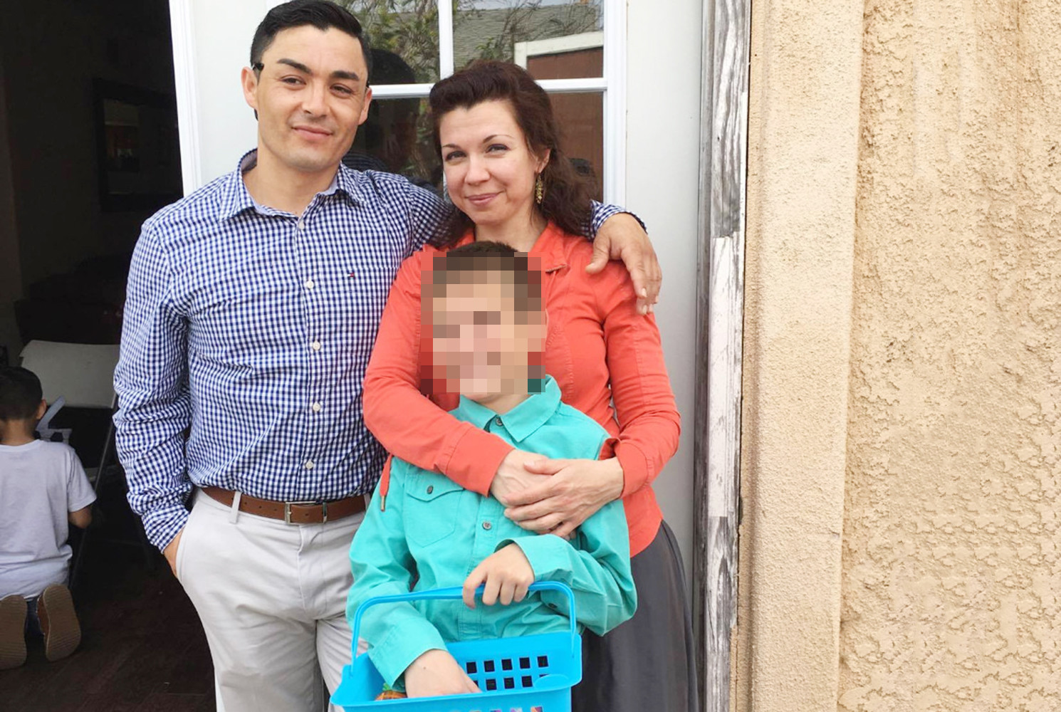 США не пускают родственников к оставшемуся без родителей Даниэлю Морозову