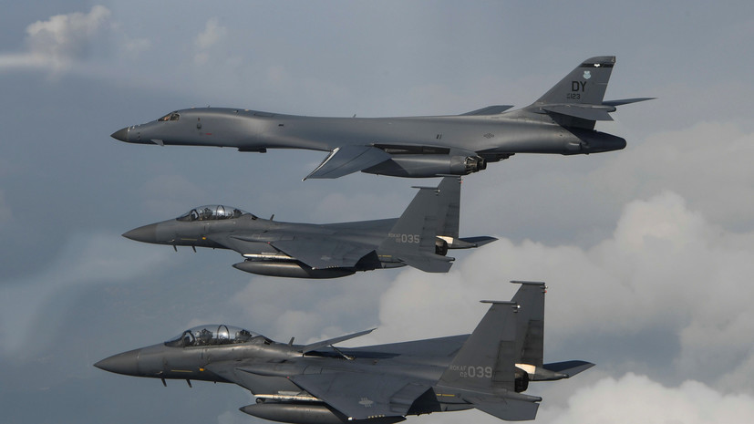 «Демонстрация решимости»: американские бомбардировщики пролетели вдоль береговой линии Северной Кореи