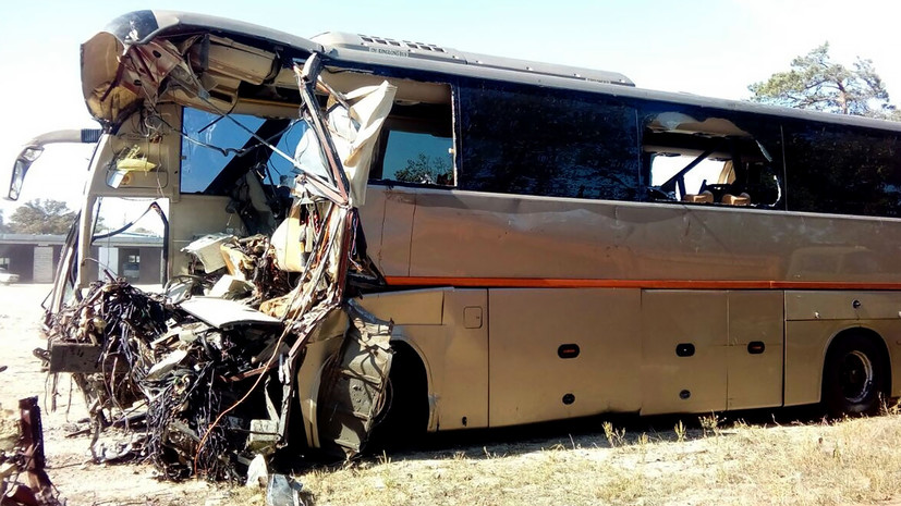 на Кубани в результате столкновения автобуса и грузовика погибли шесть человек»
