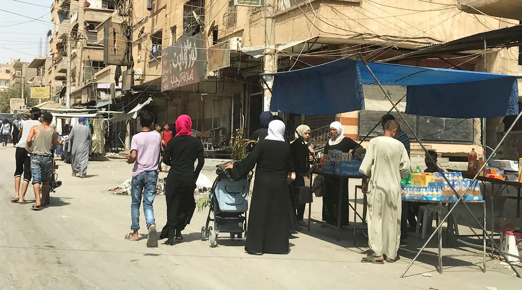 После осады: освобождённые районы Дейр эз-Зора начинают возвращаться к нормальной жизни