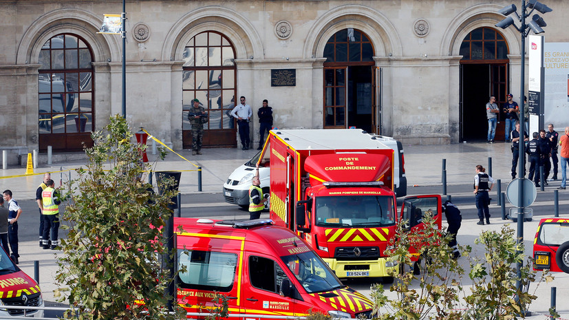 Атака в Марселе: неизвестный напал с ножом на прохожих, погибли два человека