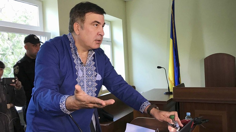Саакашвили требует от Порошенко выполнить его условия или уйти в отставку