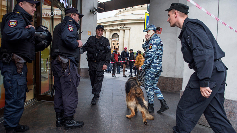 Бомба замедленного действия: ФСБ подозревает четырёх россиян в ложных звонках о минировании, совершённых из-за рубежа