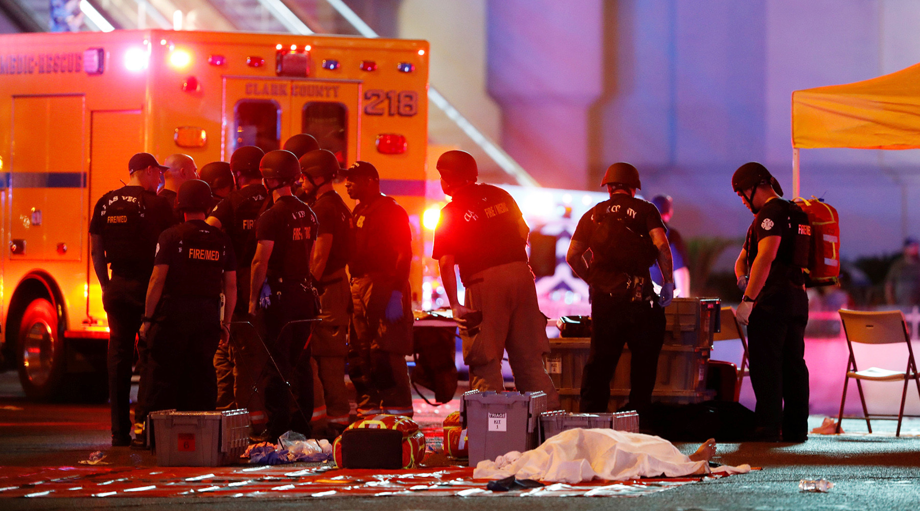  Бойня в Лас-Вегасе: не мене 20 человек погибли в результате стрельбы на музыкальном фестивале 